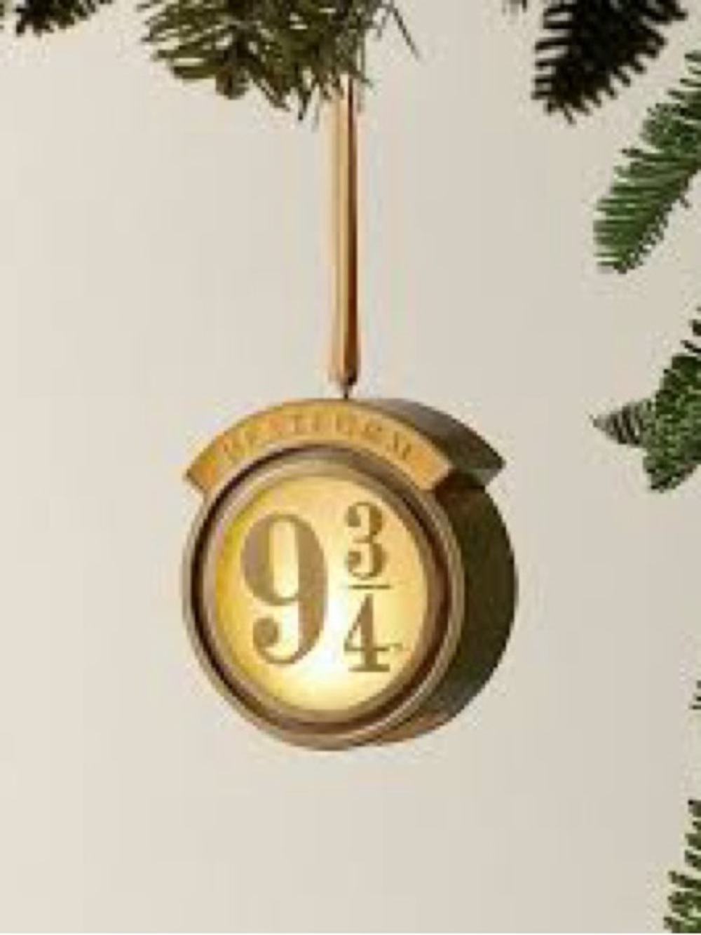 Pottery Barn Teen Harry Potter Platform 9 3/4 Gold Hanging Holiday Ornament BNIB